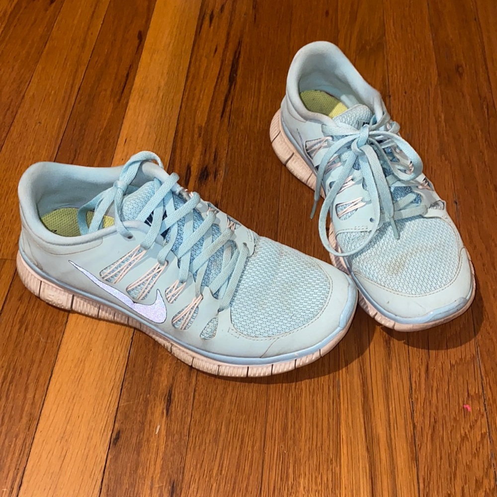 Running shoes